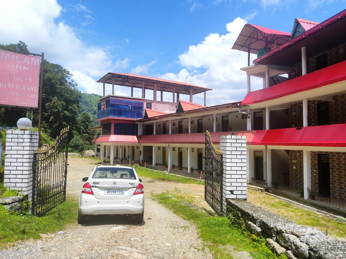Milam Inn Munsiyari Parking Photo Milam Inn Munsiyari Parking Photo
